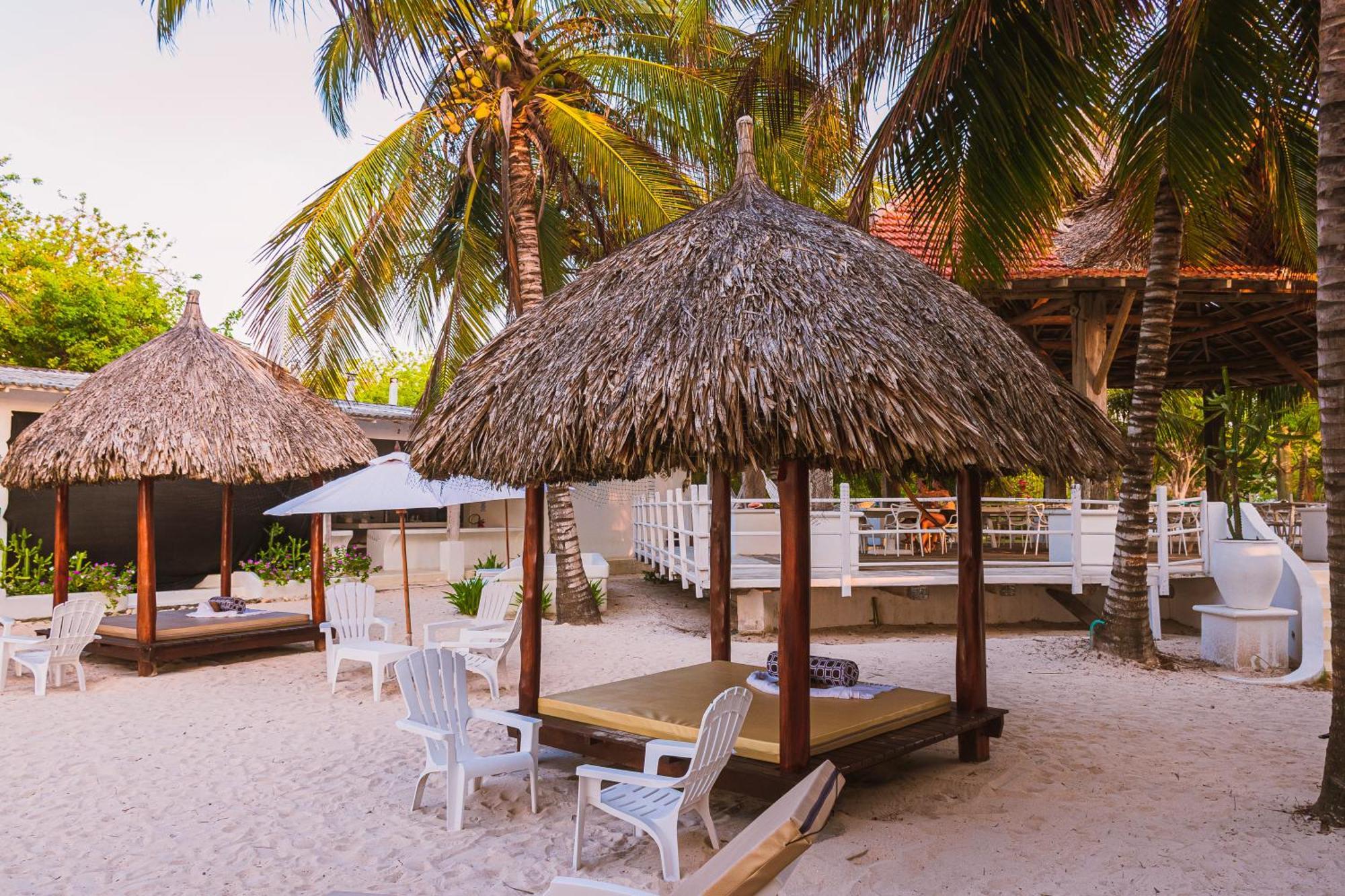 Marine Beach Club & Hotel By Tequendama Tierra Bomba Exterior foto